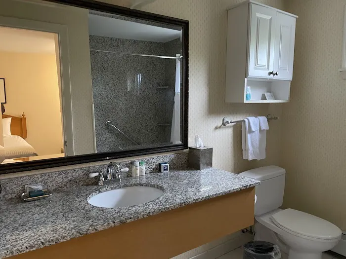 Port Inn and Suites Portsmouth, Ascend Hotel Collection 4