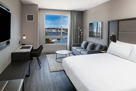 AC Hotel Portsmouth Downtown/Waterfront 4