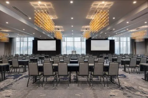 AC Hotel Portsmouth Downtown/Waterfront 4