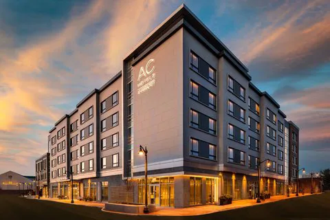 AC Hotel Portsmouth Downtown/Waterfront 4