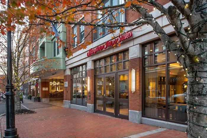 Hampton Inn & Suites Portsmouth Downtown 4