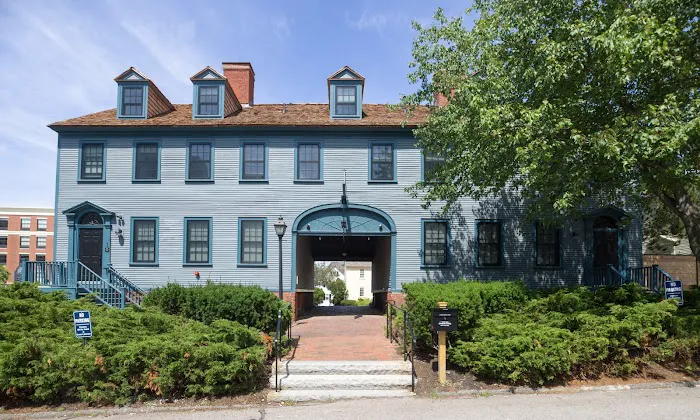 THE INN Downtown 4