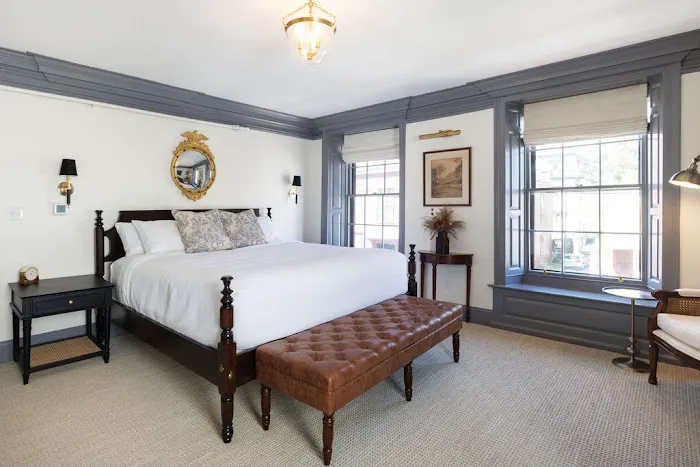 The Davenport Inn 4