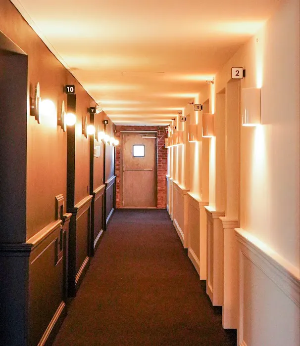 The Bow Hotel 4