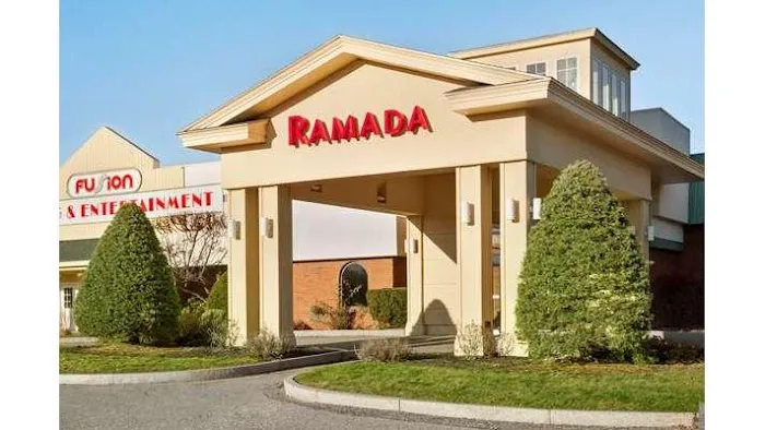 Ramada by Wyndham Lewiston Hotel & Conference Center 4