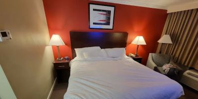 Ramada by Wyndham Lewiston Hotel & Conference Center