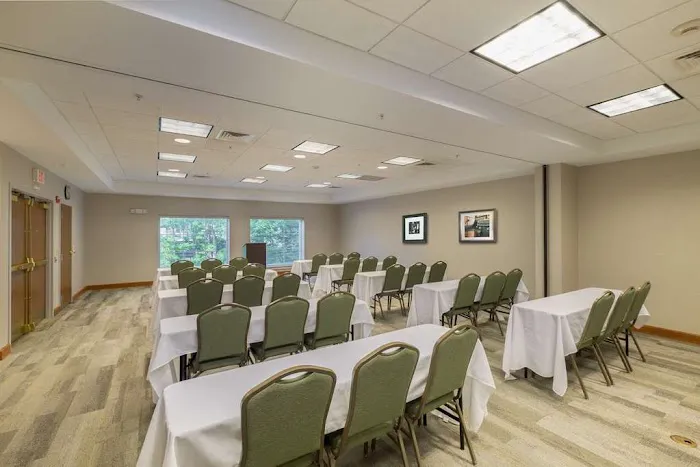 Hampton Inn Waterville 4