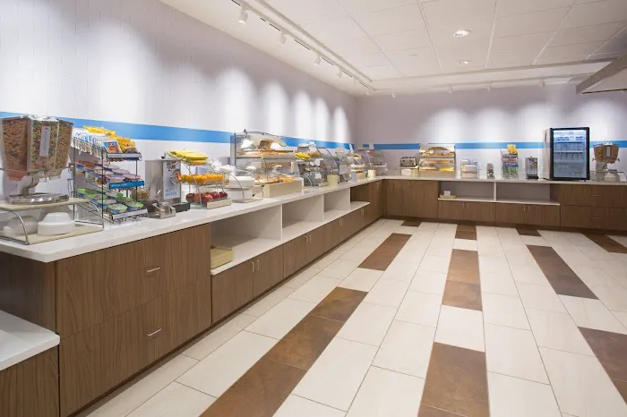 Holiday Inn Express & Suites Waterville - North by IHG 4