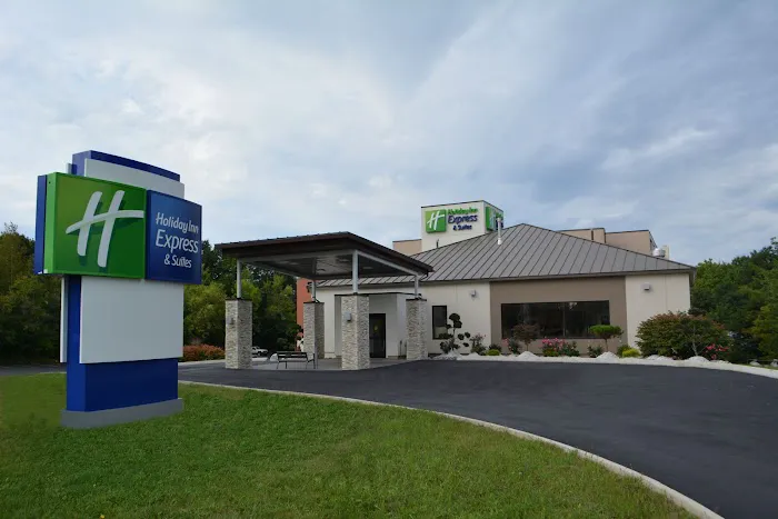Holiday Inn Express & Suites Waterville - North by IHG 4