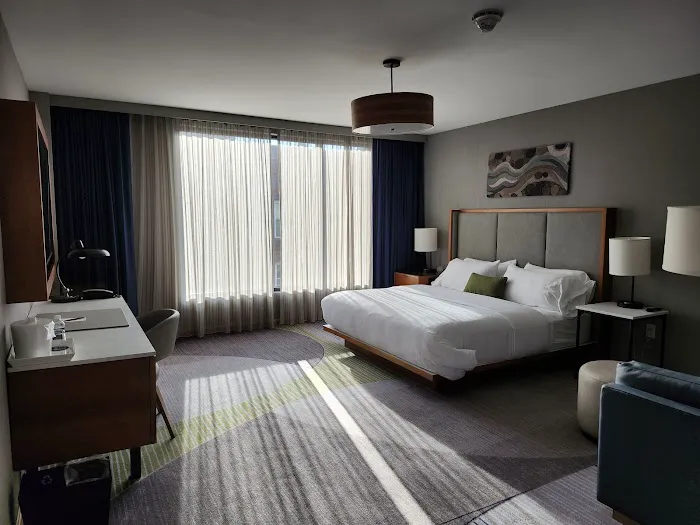 Lockwood Hotel 4