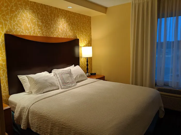 Fairfield Inn & Suites Augusta 4