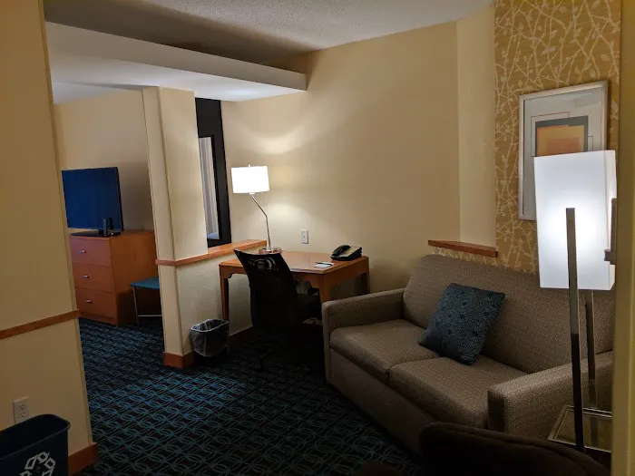 Fairfield Inn & Suites Augusta 4