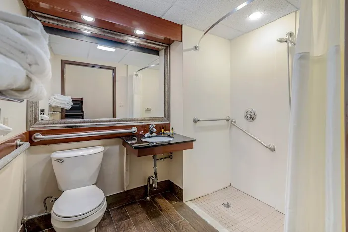 Best Western Plus Augusta Civic Center Inn 4