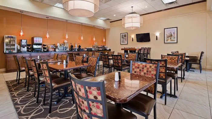 Best Western Plus Augusta Civic Center Inn 4