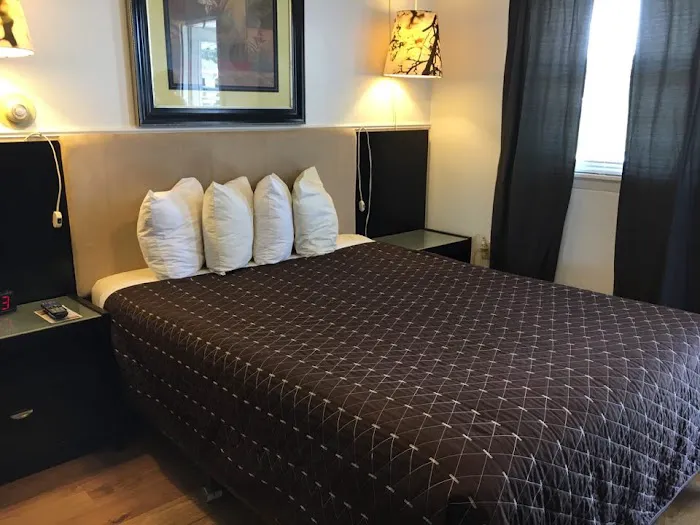 Fairway Motor Lodge 4