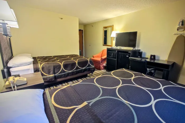 Super 8 by Wyndham Augusta 4