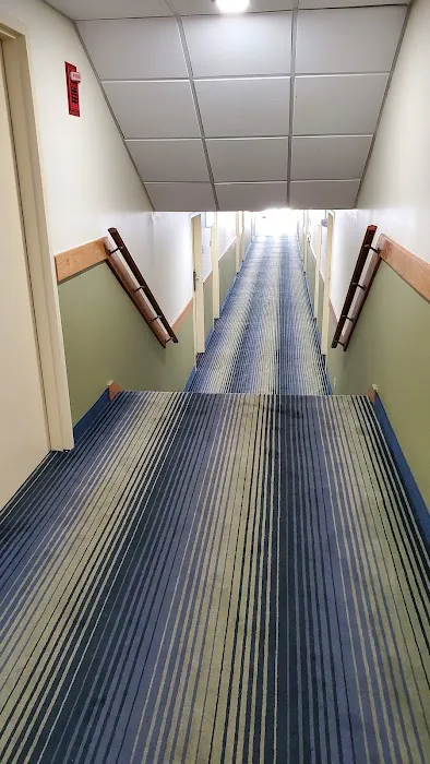 Days Inn by Wyndham Augusta 4