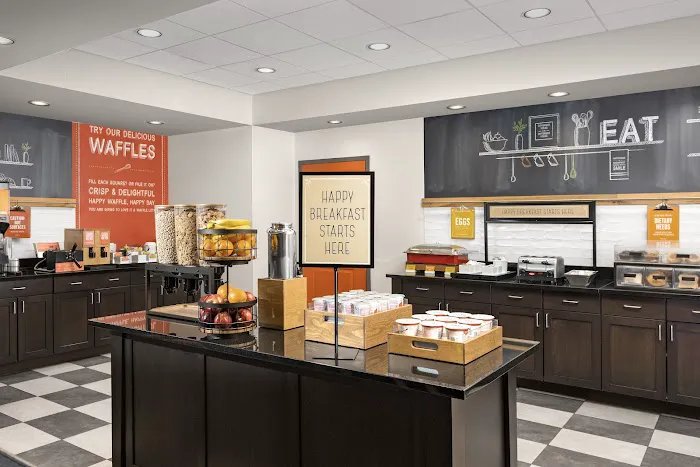 Hampton Inn Augusta 4
