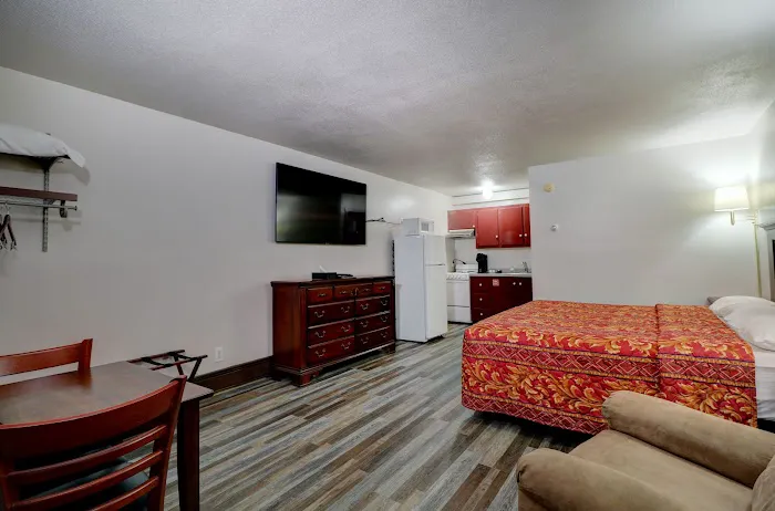 Canaan Motel 4
