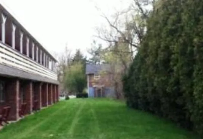 Waterford INN 4
