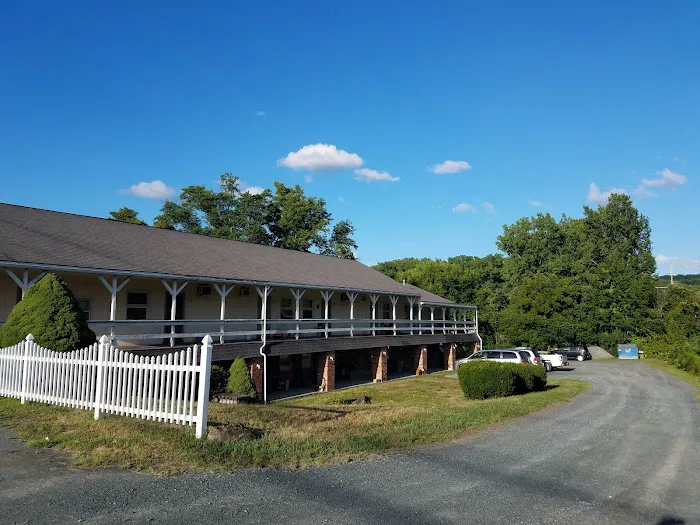 Waterford INN 4