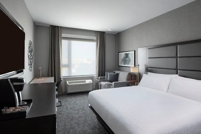 Holiday Inn Express Boston Logan Airport - Revere by IHG 4