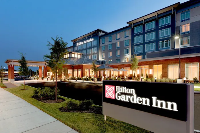 Hilton Garden Inn Boston Logan Airport 5