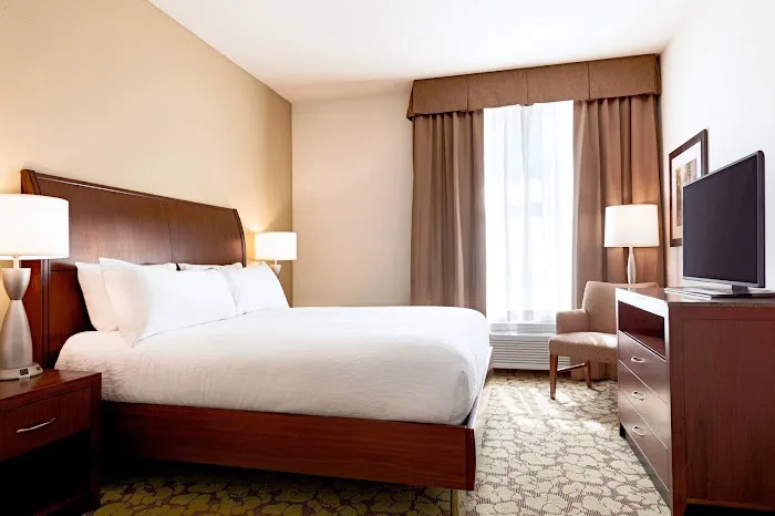 Hilton Garden Inn Boston Logan Airport 5