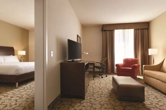 Hilton Garden Inn Boston Logan Airport 5