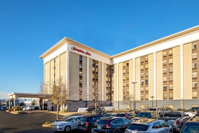 Hampton Inn Boston-Logan Airport 4