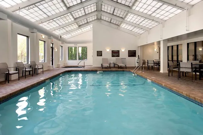 Hampton Inn Boston-Logan Airport 4