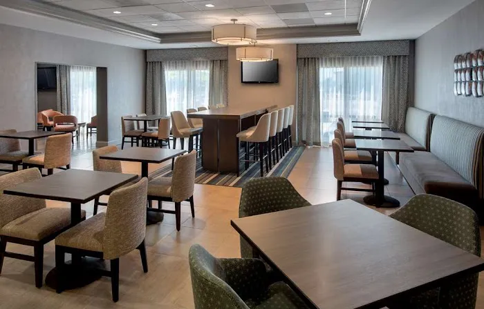 Hampton Inn Boston-Logan Airport 4