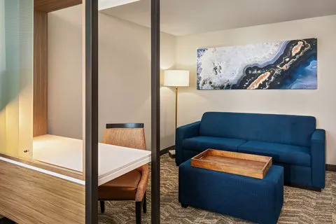 SpringHill Suites Boston Logan Airport Revere Beach 4