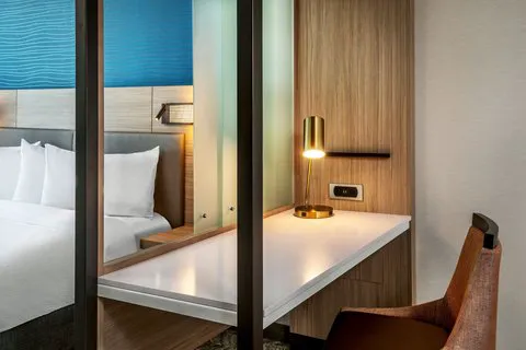 SpringHill Suites Boston Logan Airport Revere Beach 4