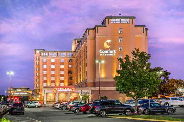 Comfort Inn & Suites Logan International Airport 4