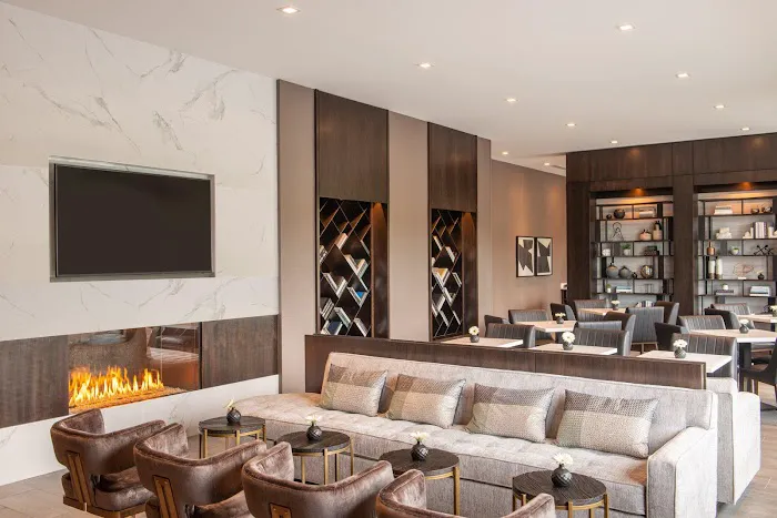 Holiday Inn Boston Logan Airport - Chelsea, an IHG Hotel 4