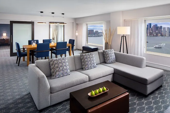 Hyatt Regency Boston Harbor 5