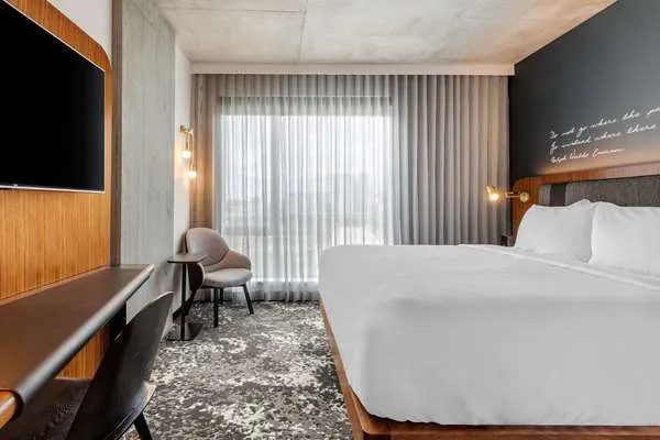 Cambria Hotel Boston Downtown - Seaport 5