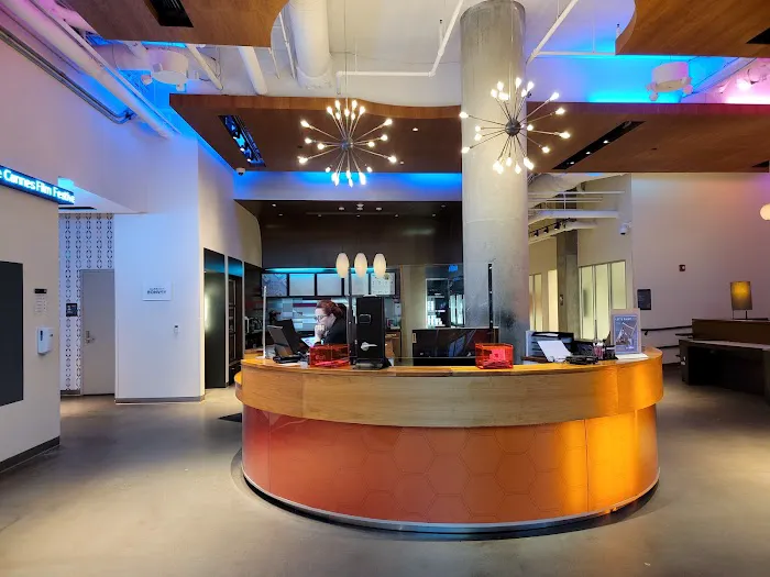 Aloft Boston Seaport District 5