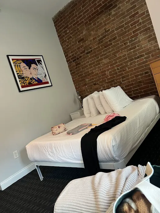 402 Columbus Ave 5