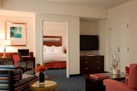 Renaissance Boston Seaport District 5