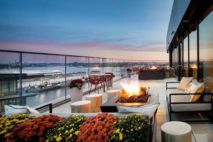Hyatt Place Boston / Seaport District 5