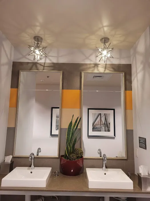 Residence Inn Boston Downtown/Seaport 5