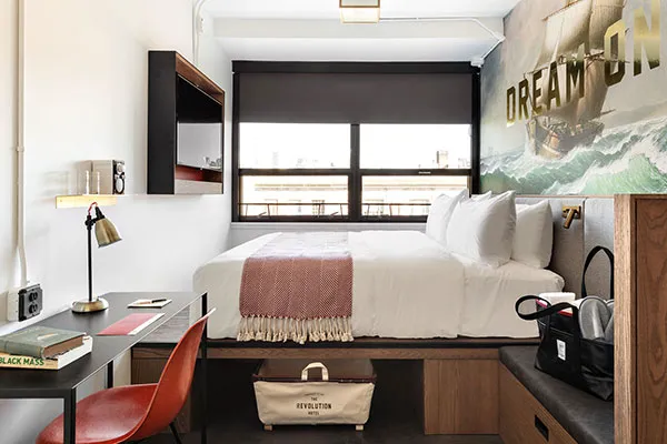 The Revolution Hotel 5
