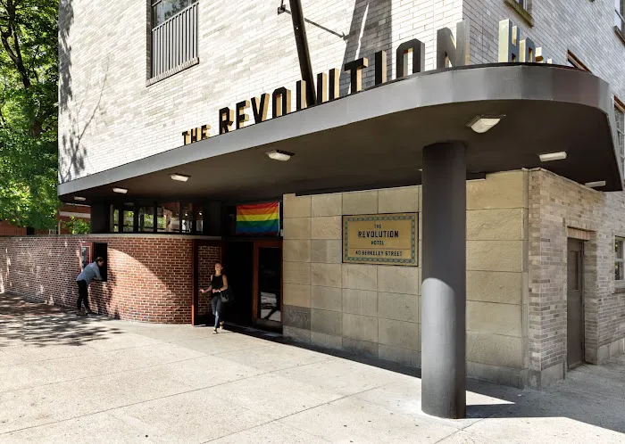 The Revolution Hotel 5