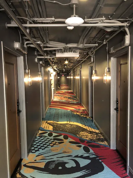 The Revolution Hotel 5