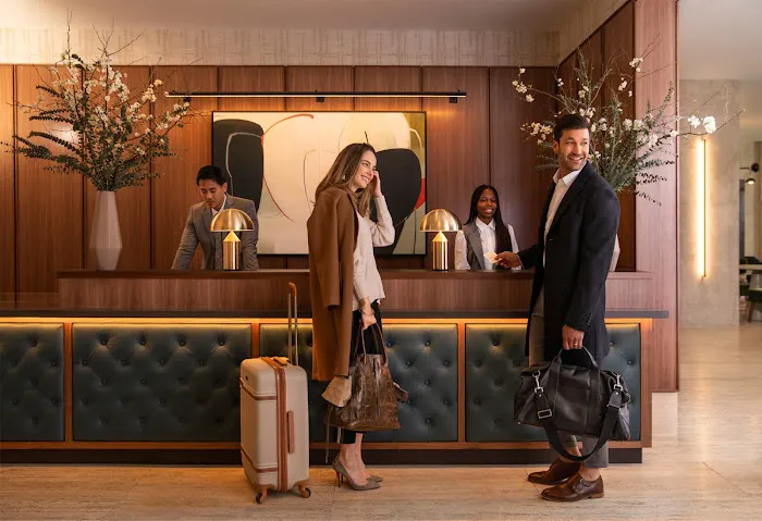 The Colonnade Hotel 5
