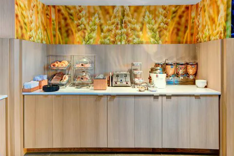 Fairfield Inn & Suites Cape Cod Hyannis 5