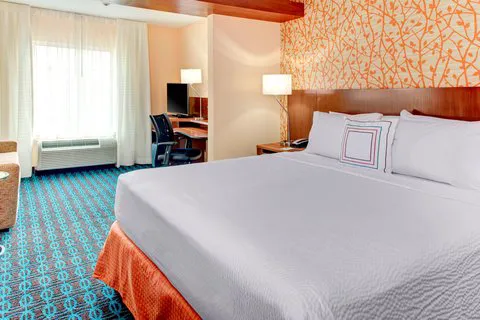 Fairfield Inn & Suites Cape Cod Hyannis 5