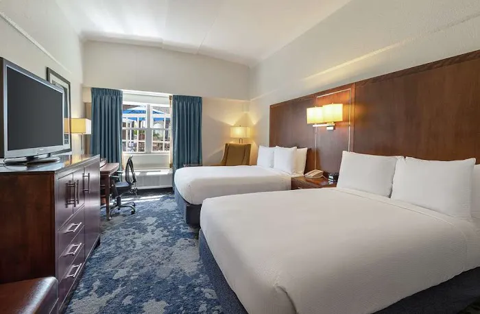 DoubleTree by Hilton Hotel Cape Cod - Hyannis 5